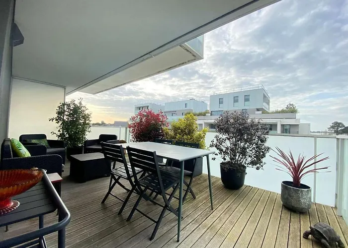 Moderne 4 Pers Au Centre De Avec Terrasse Et Garage, Proche Et Commerces - Fr-1-245-162